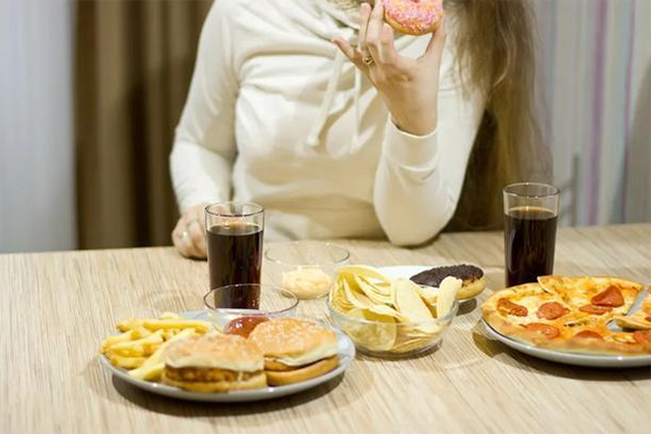 饮食不当会导致卵泡提前排掉