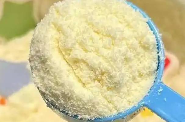 备孕期间喝奶粉选择有叶酸的
